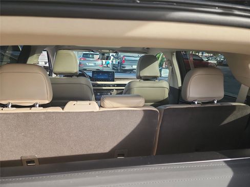 Used 2022 Lincoln Nautilus Reserve image 20