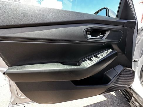 Used 2023 Honda Accord EX image 19
