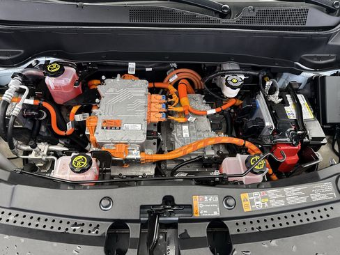 Used 2022 Chevrolet Bolt EUV Premier w/ Sun & Sound Package image 29