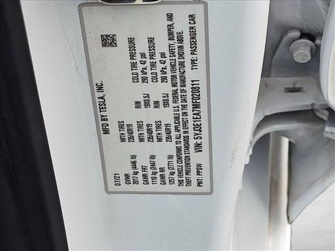 Used 2021 Tesla Model 3 Standard Range Plus RWD image 26