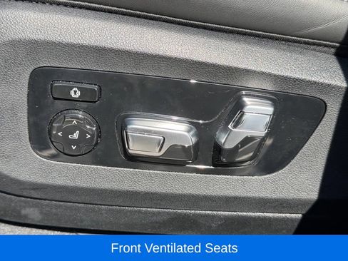 Used 2026 BMW X7 xDrive40i AWD/4WD image 21