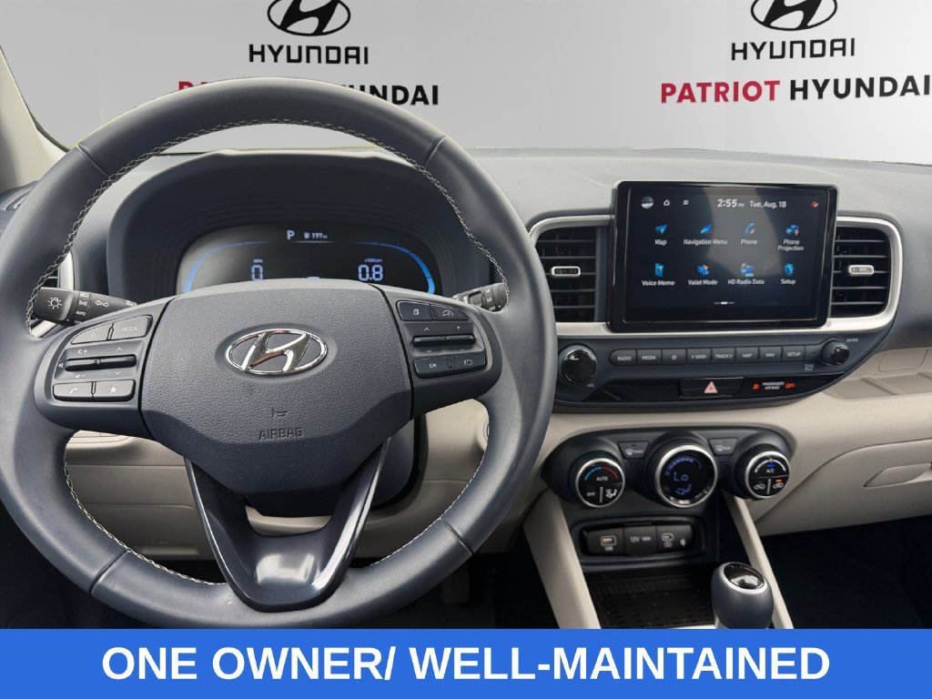 Used 2023 Hyundai Venue Limited FWD image 10