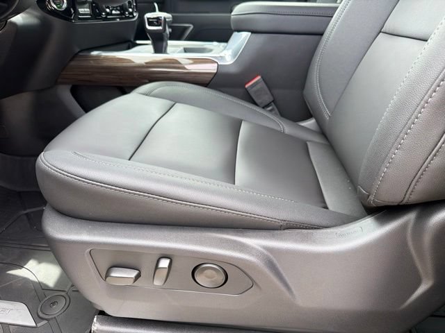 New 2026 Chevrolet Silverado 1500 RST w/ RST All Star Premium Package AWD/4WD image 13