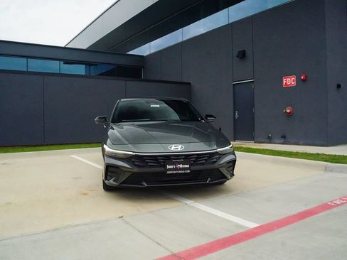 New 2026 Hyundai Elantra Sport FWD image 2