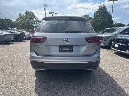 Used 2021 Volkswagen Tiguan SE AWD/4WD image 4