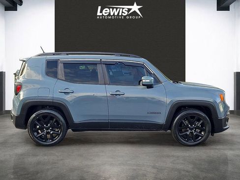 Used 2017 Jeep Renegade Altitude FWD image 5
