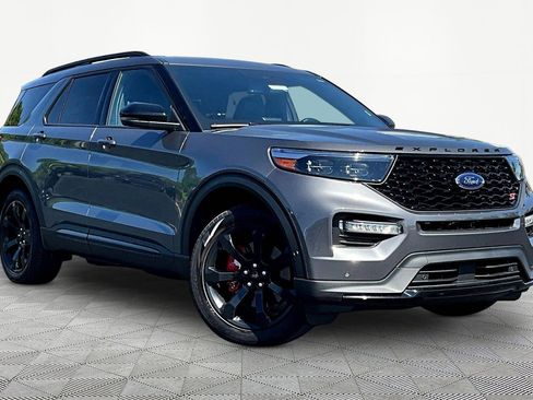 Used 2022 Ford Explorer ST w/ Equipment Group 401A AWD/4WD image 3