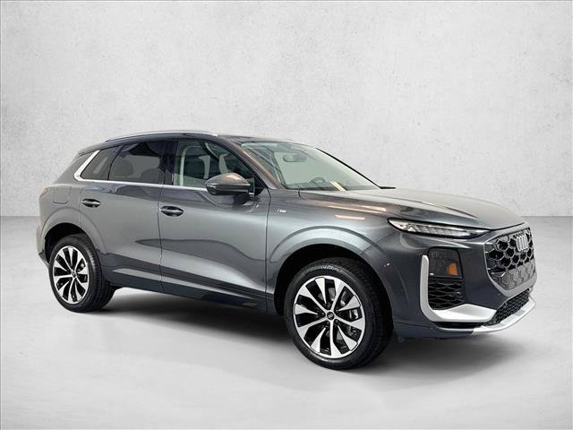 New 2026 Audi Q3 quattro 2.0T AWD/4WD image 3