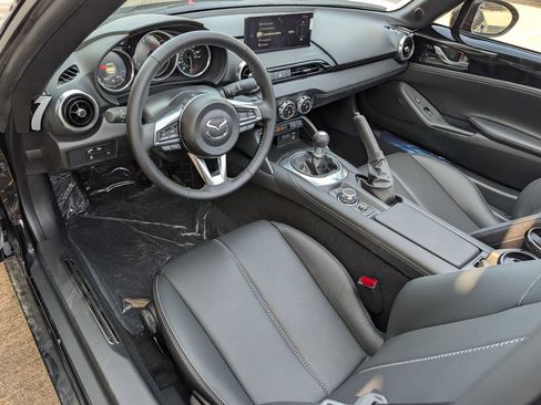 New 2026 MAZDA MX-5 Miata RF Grand Touring RWD image 4