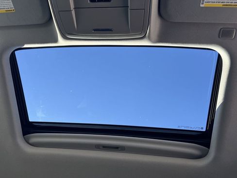 Used 2017 Chevrolet Silverado 1500 LTZ Z71 w/ LTZ Plus Package image 18