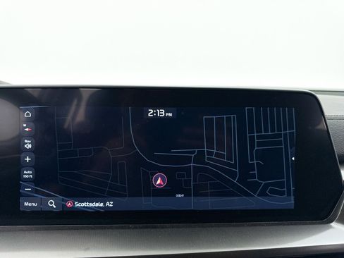 Used 2023 Kia Telluride LX image 4