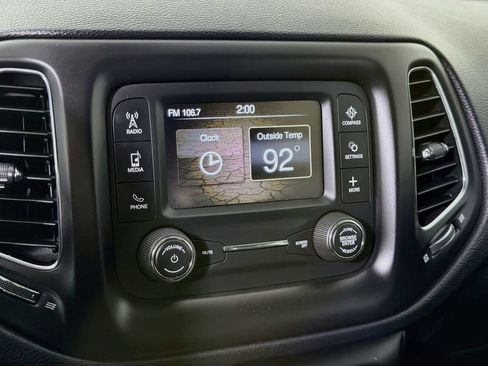 Used 2018 Jeep Compass Sport FWD image 33