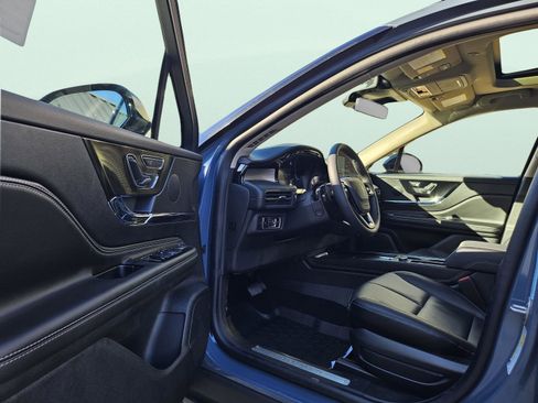 New 2026 Lincoln Corsair Reserve w/ Jet Appearance Package image 9