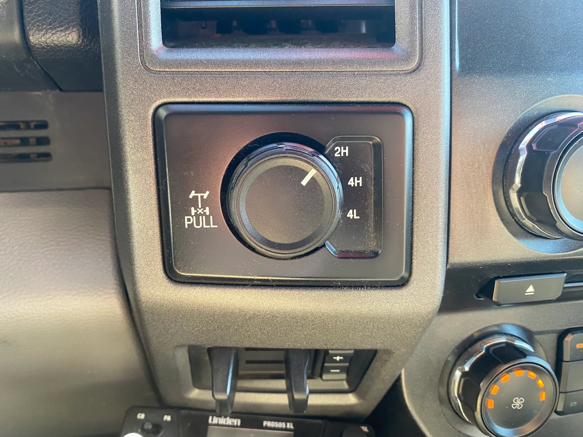 Used 2017 Ford F250 XL w/ Power Equipment Group AWD/4WD image 15