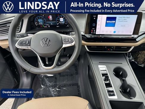 Certified 2024 Volkswagen Atlas Cross Sport SE AWD/4WD image 10