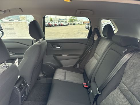 New 2026 Nissan Rogue SV AWD/4WD image 32