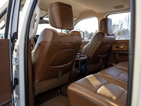 Used 2023 RAM 3500 Limited image 36