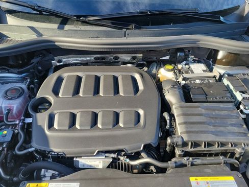 New 2026 Volkswagen Tiguan SE FWD image 16