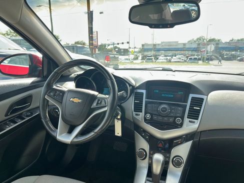 Used 2012 Chevrolet Cruze LT FWD image 14