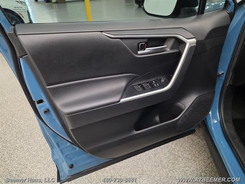 Used 2023 Toyota RAV4 SE w/ Convenience Package AWD/4WD image 16
