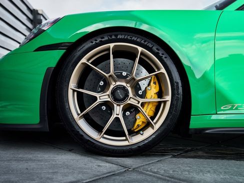 Used 2023 Porsche 911 GT3 image 3