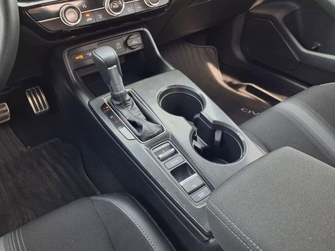 Used 2025 Honda Civic Sport image 16