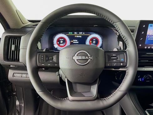 New 2026 Nissan Pathfinder Platinum AWD/4WD image 12