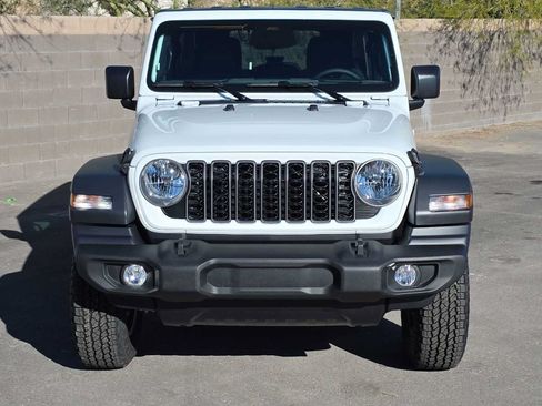 Used 2026 Jeep Wrangler Unlimited Sport AWD/4WD image 3