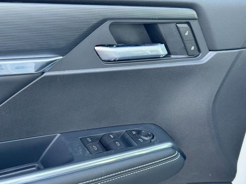 New 2026 GMC Acadia Elevation image 16