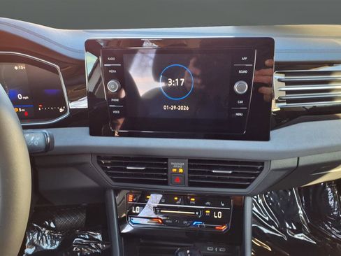 New 2026 Volkswagen Jetta SE image 42
