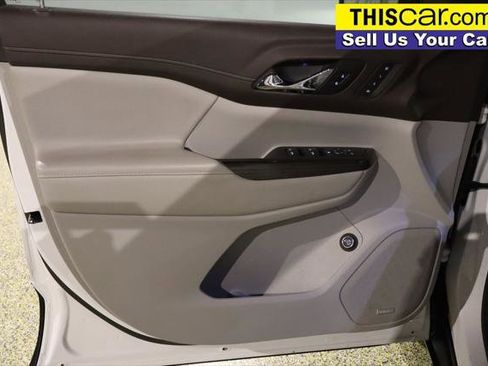 Used 2019 GMC Acadia SLT image 30