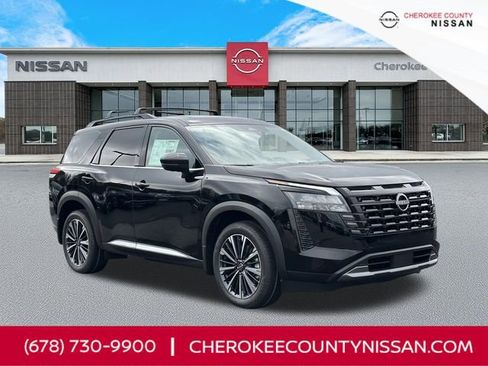 New 2026 Nissan Pathfinder Platinum image 1