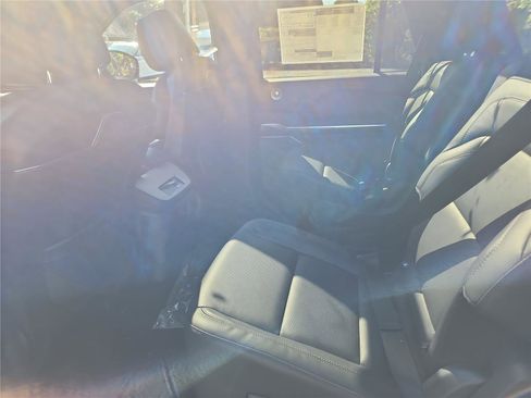 New 2026 Lincoln Navigator L Reserve w/ Jet Appearance Package image 17