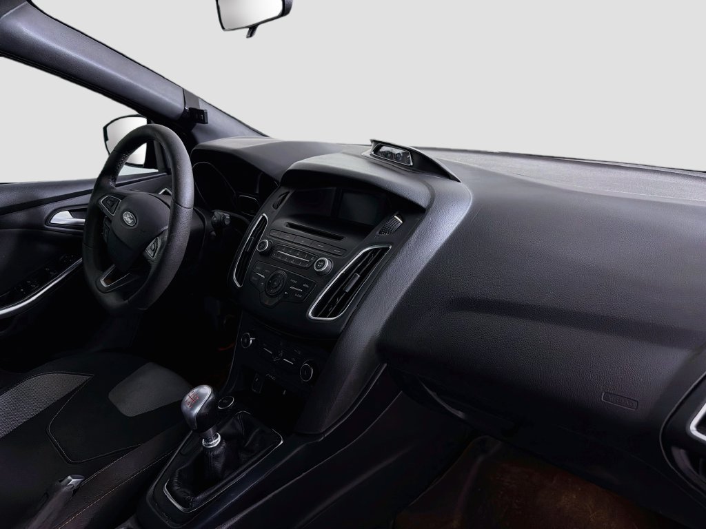 Used 2017 Ford Focus ST FWD image 28