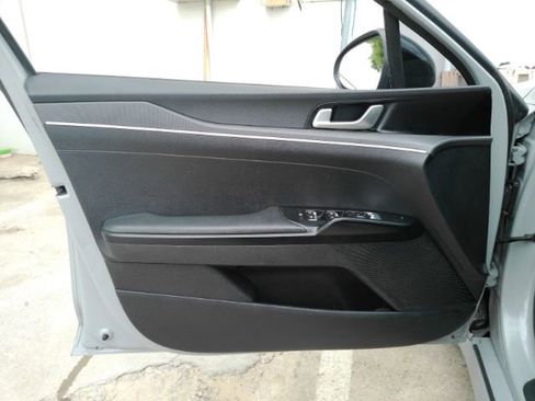 Used 2022 Kia K5 GT-Line FWD image 13