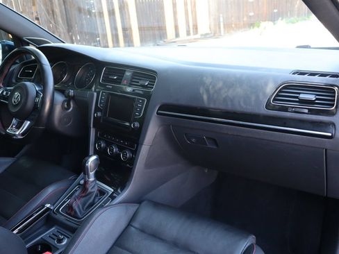 Used 2015 Volkswagen GTI Autobahn w/ Lighting Package (SEL) FWD image 17