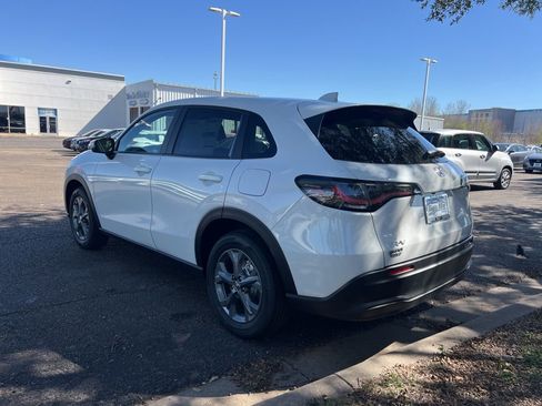 New 2026 Honda HR-V LX image 4