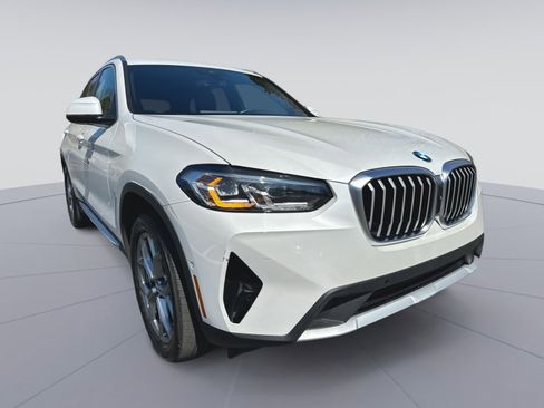 Used 2024 BMW X3 xDrive30i image 3