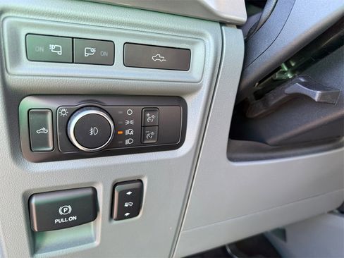 Certified 2022 Ford F150 XLT w/ Equipment Group 302A High image 20