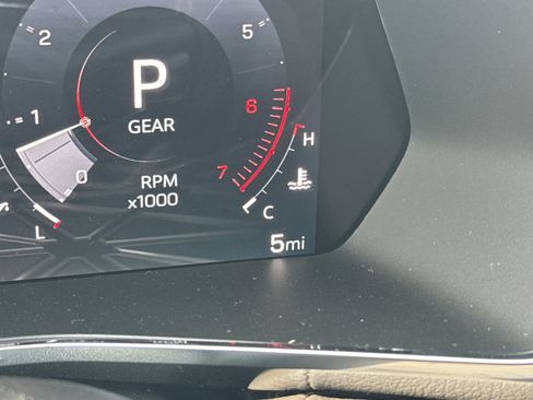 New 2026 GMC Canyon Denali image 21