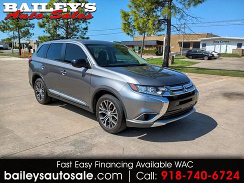 Used 2018 Mitsubishi Outlander ES image 1