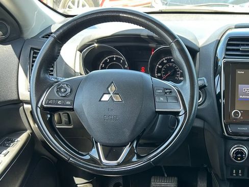 Used 2020 Mitsubishi Outlander Sport SE FWD image 32