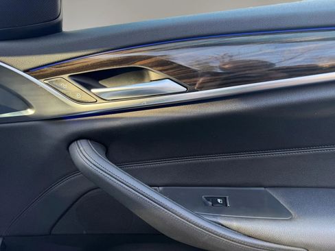 Used 2018 BMW 530i xDrive 530i xDrive Sedan 4D image 39