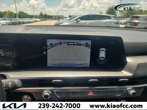 Certified 2024 Kia Telluride LX FWD image 29