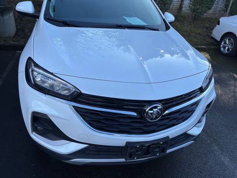 Used 2023 Buick Encore GX Select w/ Safety Package II image 2