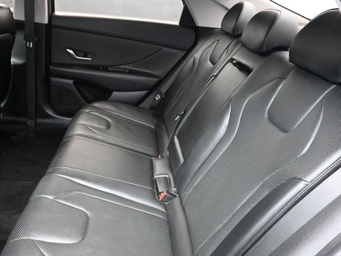 Certified 2021 Hyundai Elantra Limited image 20