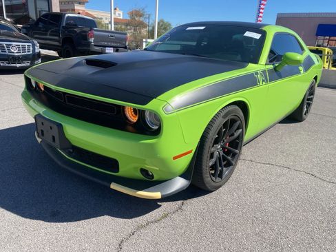 Used 2023 Dodge Challenger R/T w/ T/A Package image 1