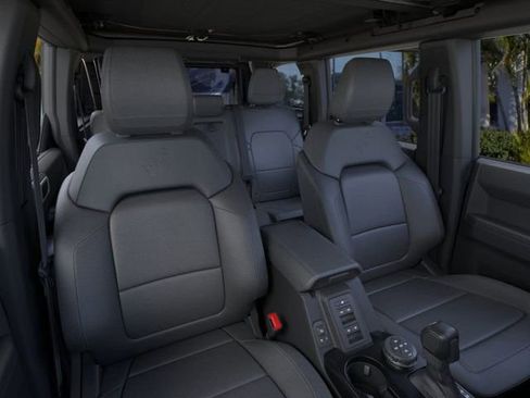 New 2026 Ford Bronco Badlands image 11