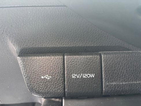 Used 2020 Toyota Camry LE image 24