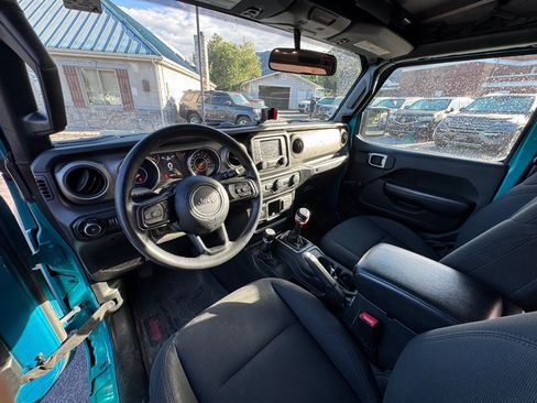 Used 2020 Jeep Wrangler Sport AWD/4WD image 11
